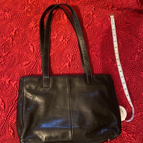 Beautiful exquisite genuine leather portfolio - Picture 4 of 16